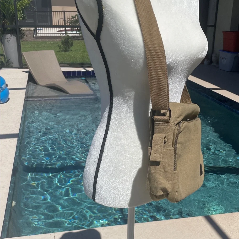 Mi Coolker Stylish Tan Canvas NWOT Men's Messenger Bag Adjustable Strap POCKETS!